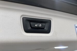 BMW 3-SARJA esikatselu 22