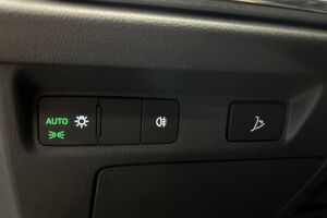 SKODA Enyaq esikatselu 25