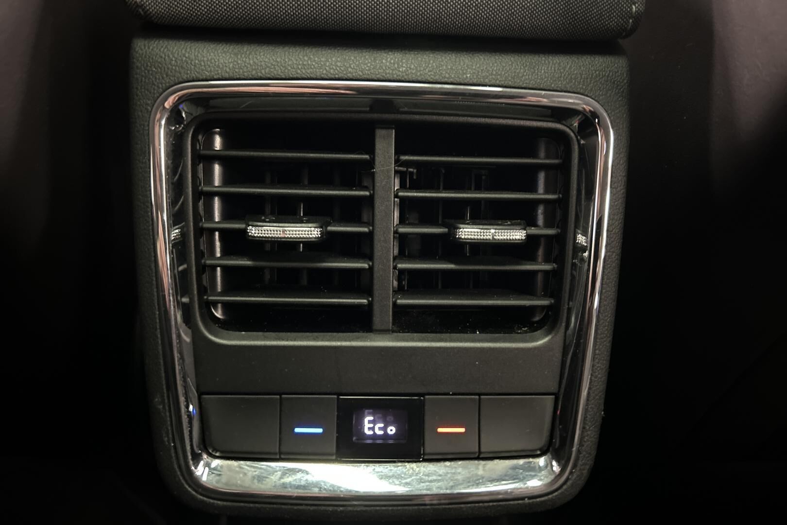 SKODA Enyaq iso kuva 28