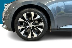 SKODA Superb esikatselu 12