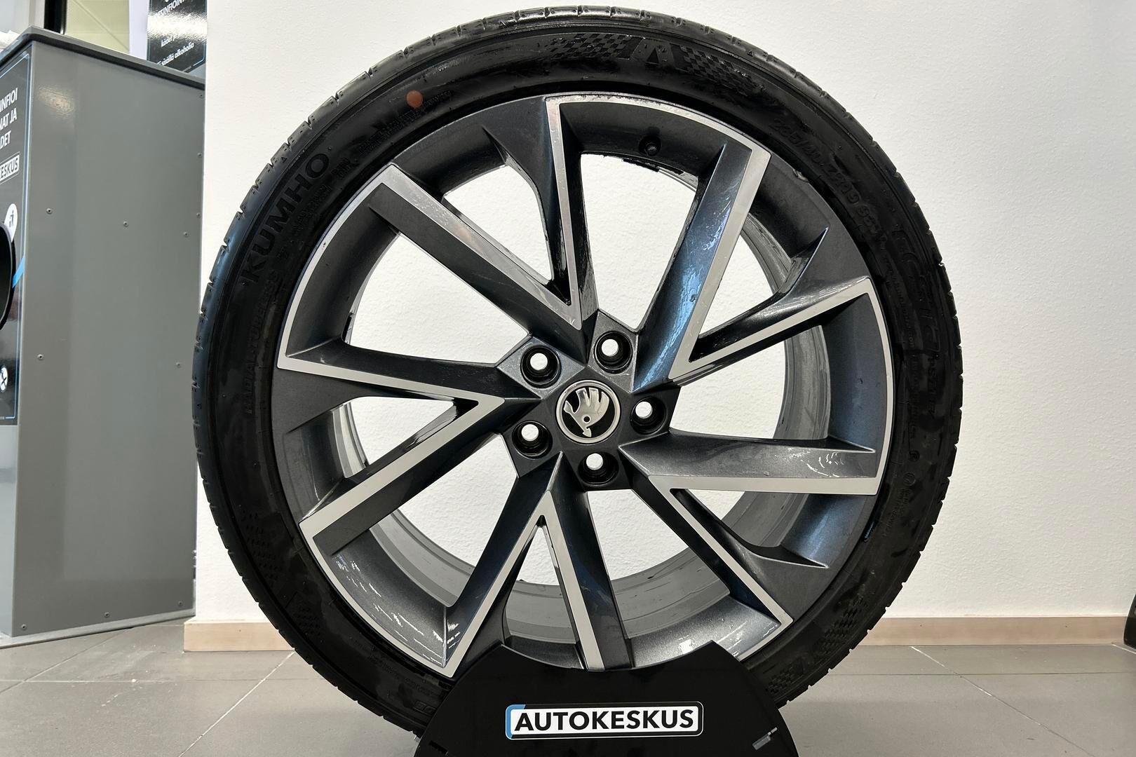 SKODA Superb iso kuva 29