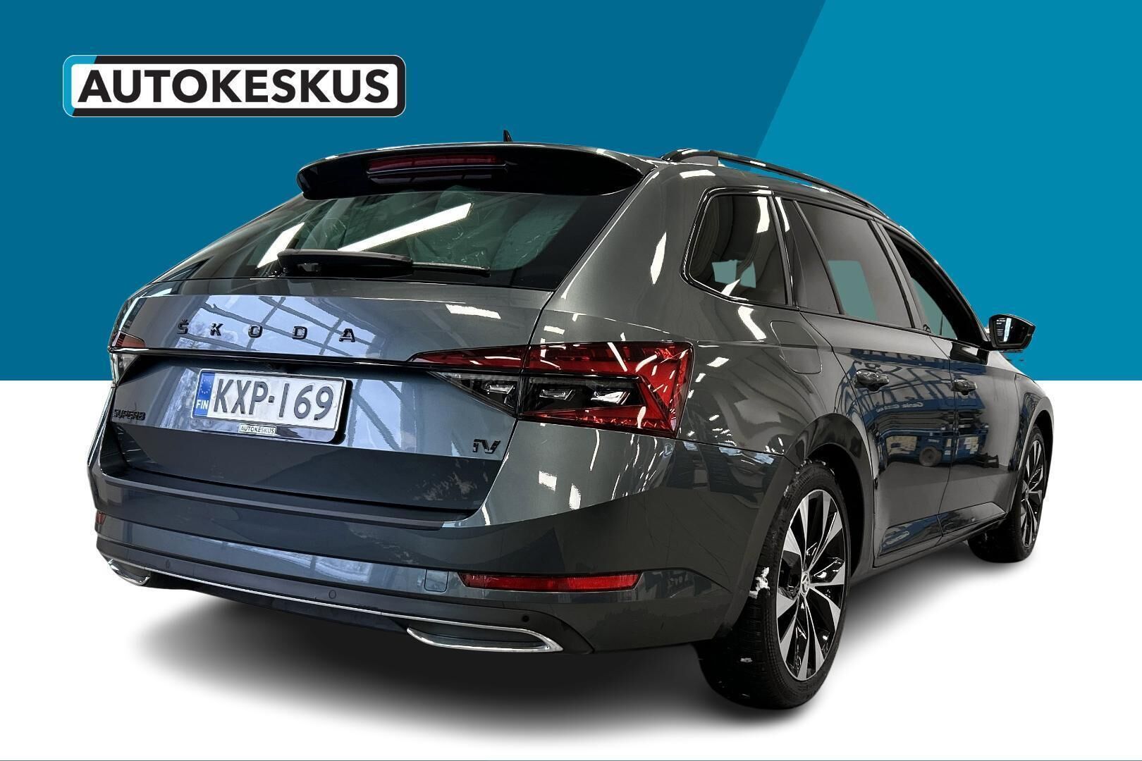 SKODA Superb iso kuva 4