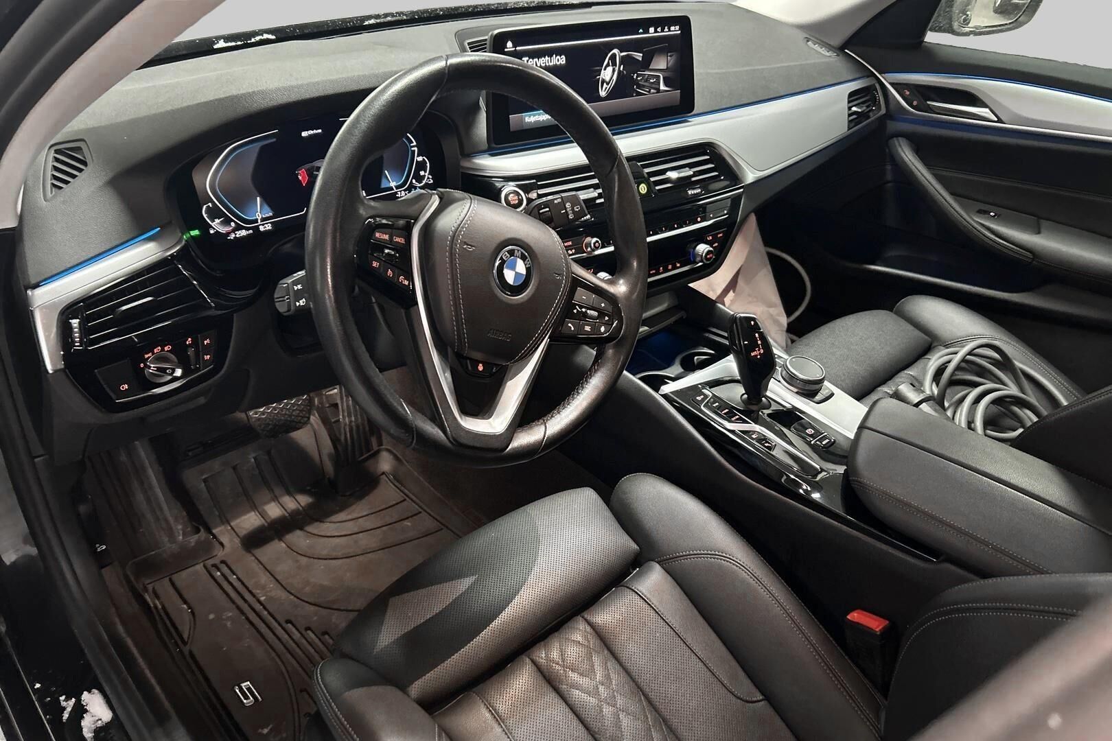 BMW 5-SARJA iso kuva 1