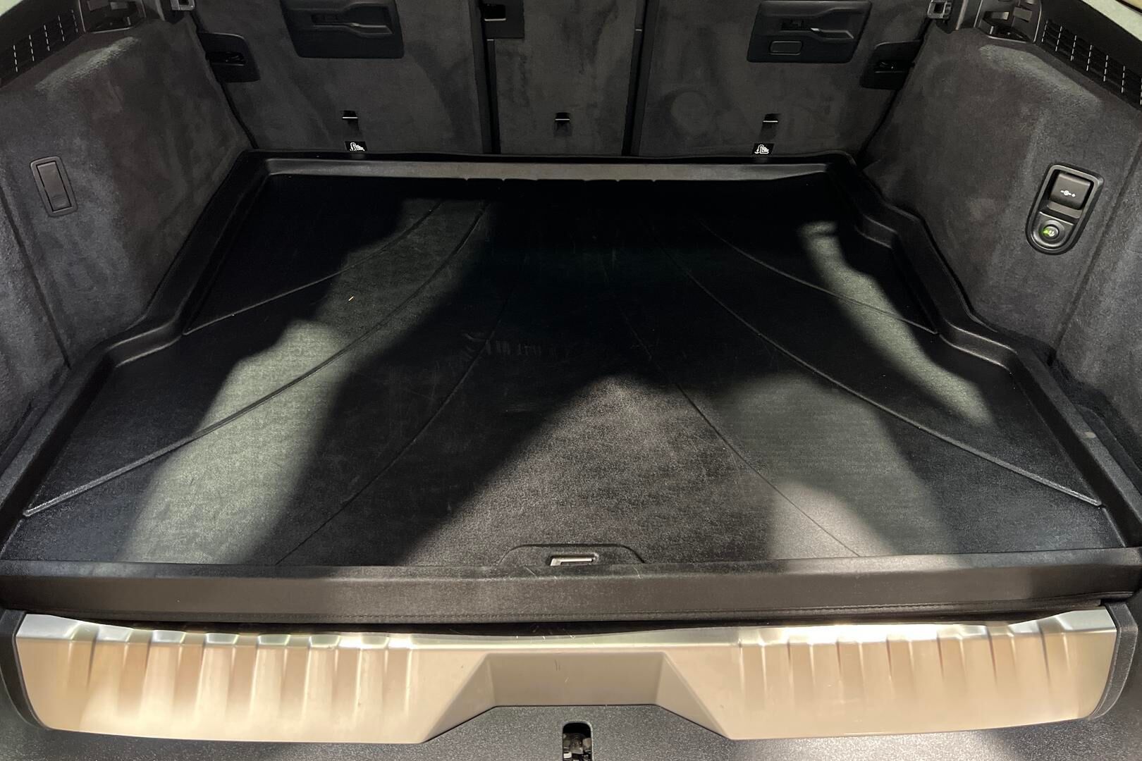 BMW 5-SARJA iso kuva 10