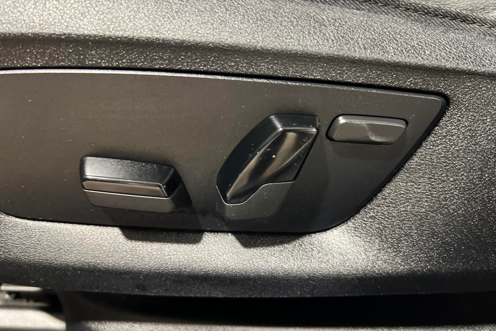 BMW 5-SARJA iso kuva 16