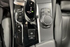 BMW 5-SARJA esikatselu 19