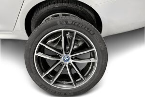 BMW 5-SARJA esikatselu 18