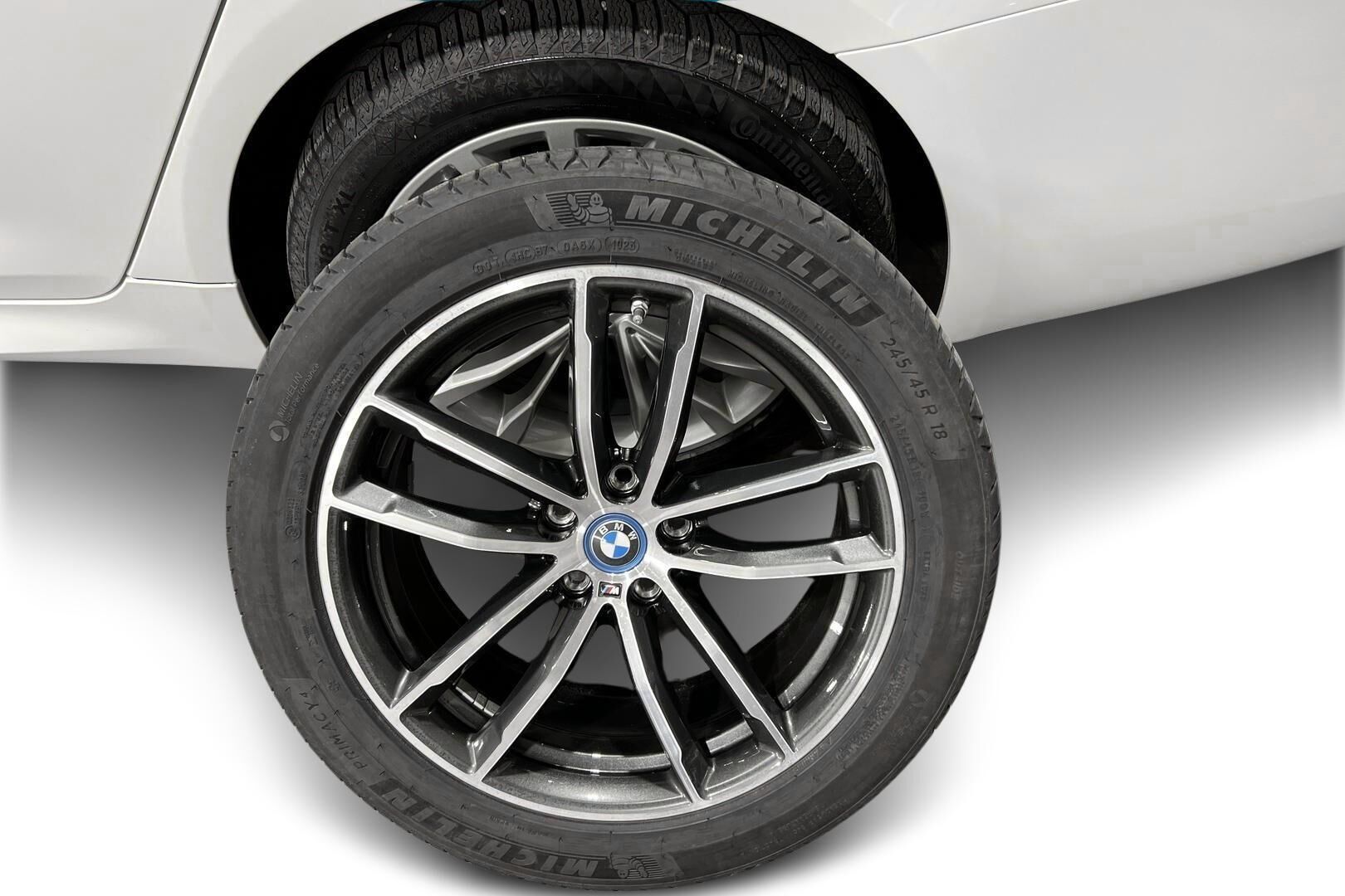 BMW 5-SARJA iso kuva 22