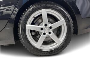 BMW 3-SARJA esikatselu 7