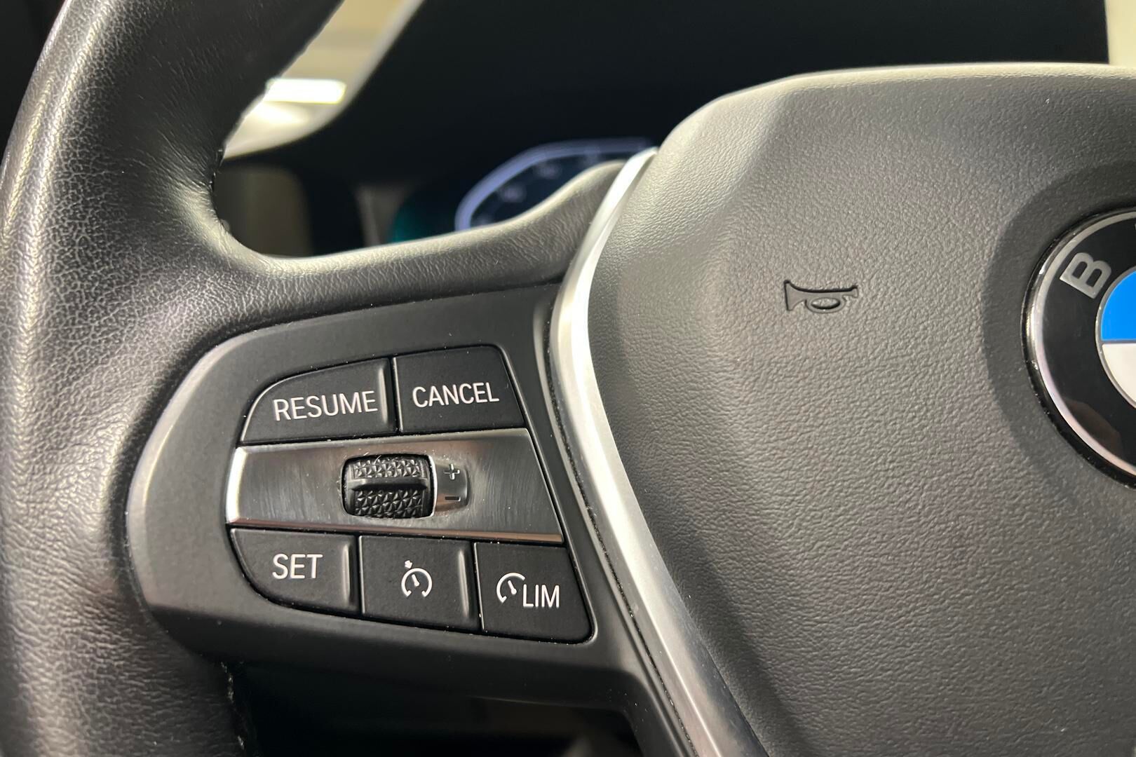 BMW 3-SARJA iso kuva 19