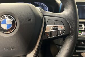 BMW 3-SARJA esikatselu 9