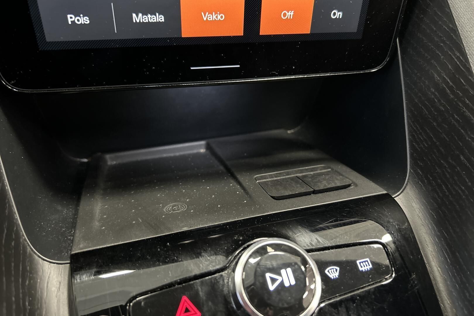 POLESTAR 2 iso kuva 20