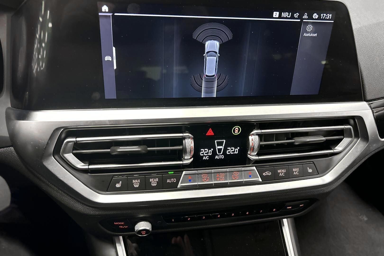 BMW 3-SARJA iso kuva 19