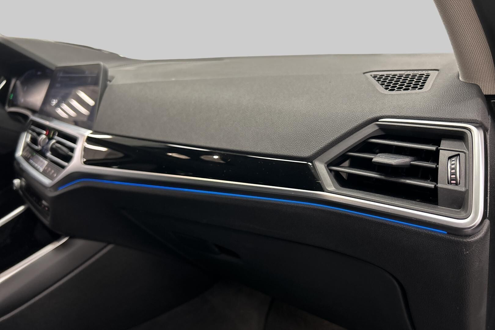 BMW 3-SARJA iso kuva 32