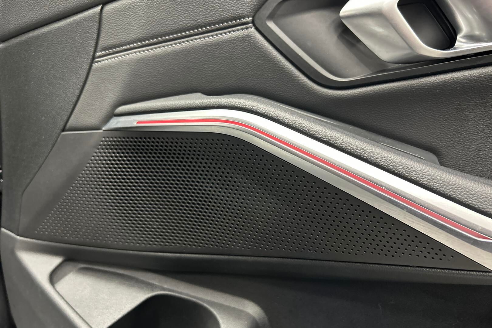 BMW 3-SARJA iso kuva 33