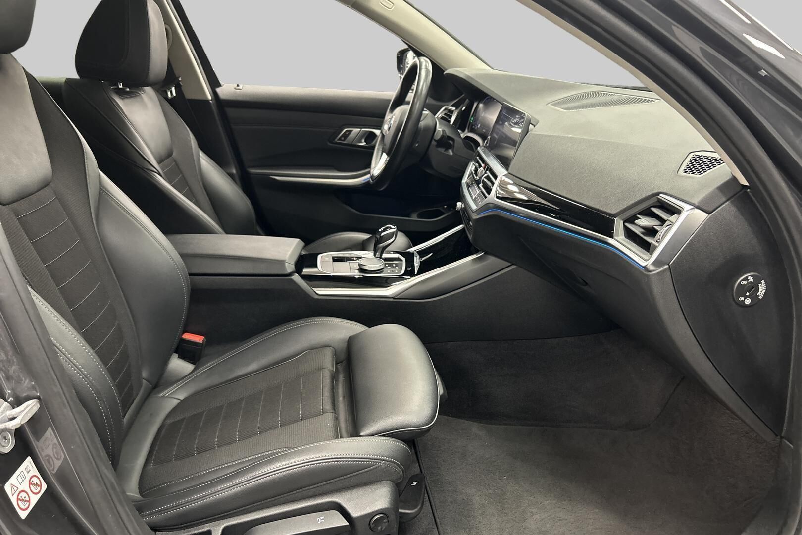 BMW 3-SARJA iso kuva 35