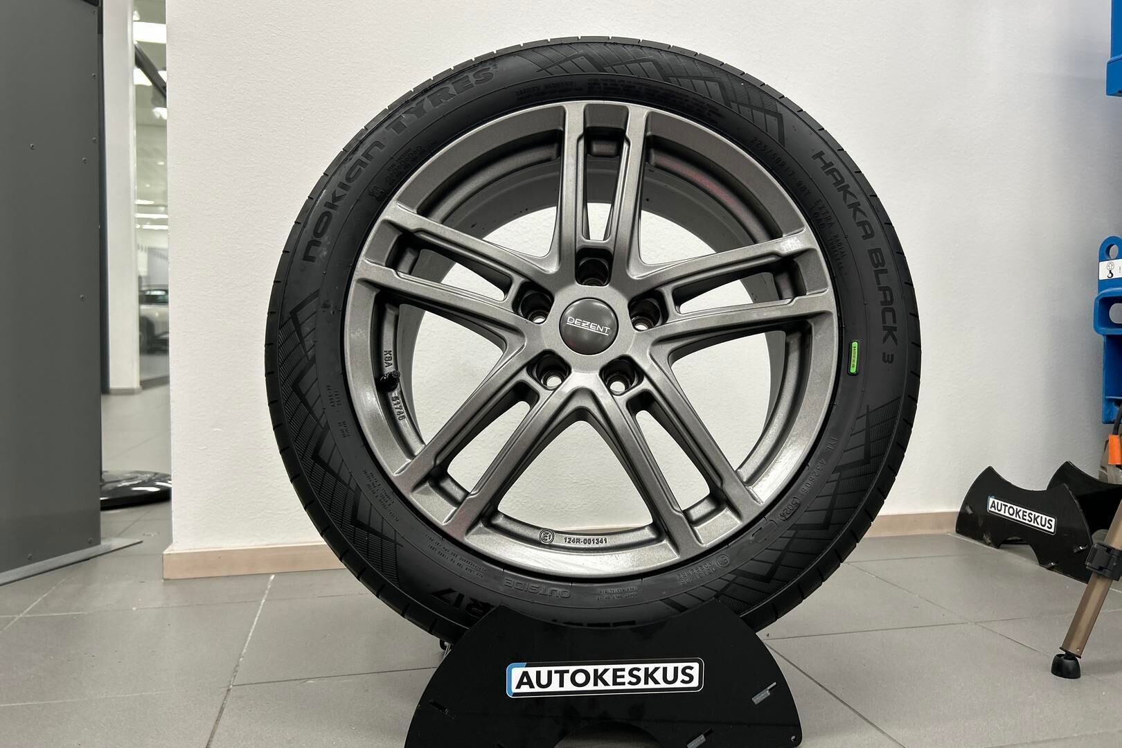 BMW 3-SARJA iso kuva 36