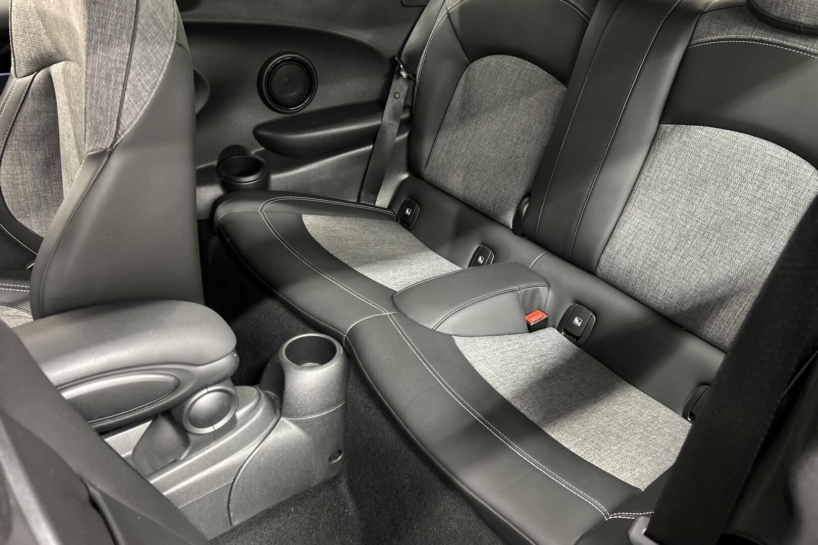 MINI COOPER iso kuva 18