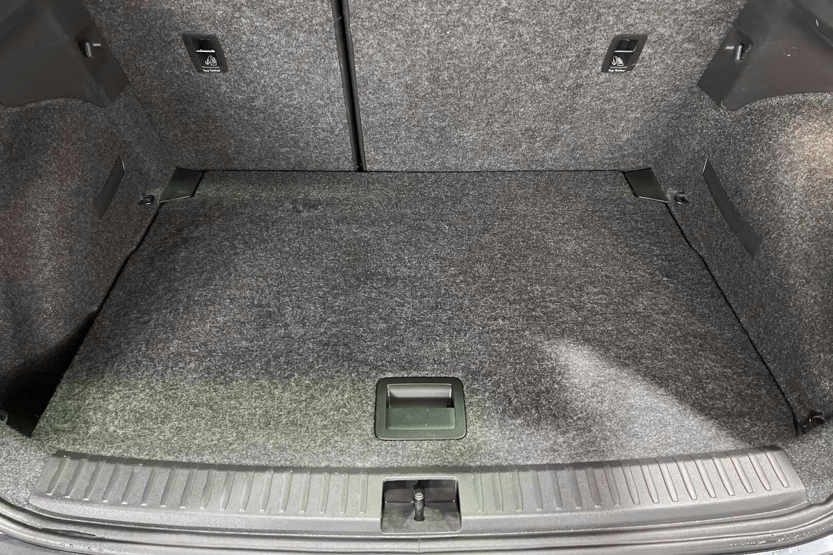Seat Arona iso kuva 11