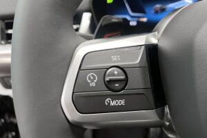 BMW iX2 esikatselu 18