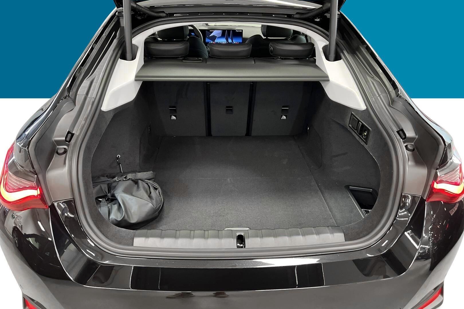 BMW i4 iso kuva 11