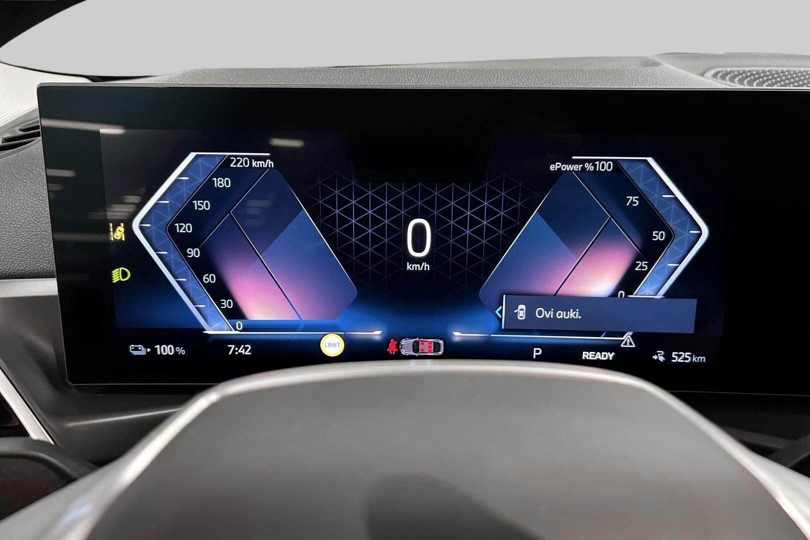 BMW i4 iso kuva 20