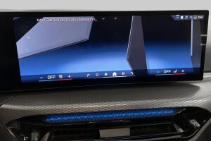 BMW i4 esikatselu 21