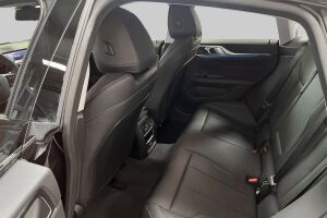 BMW i4 esikatselu 9