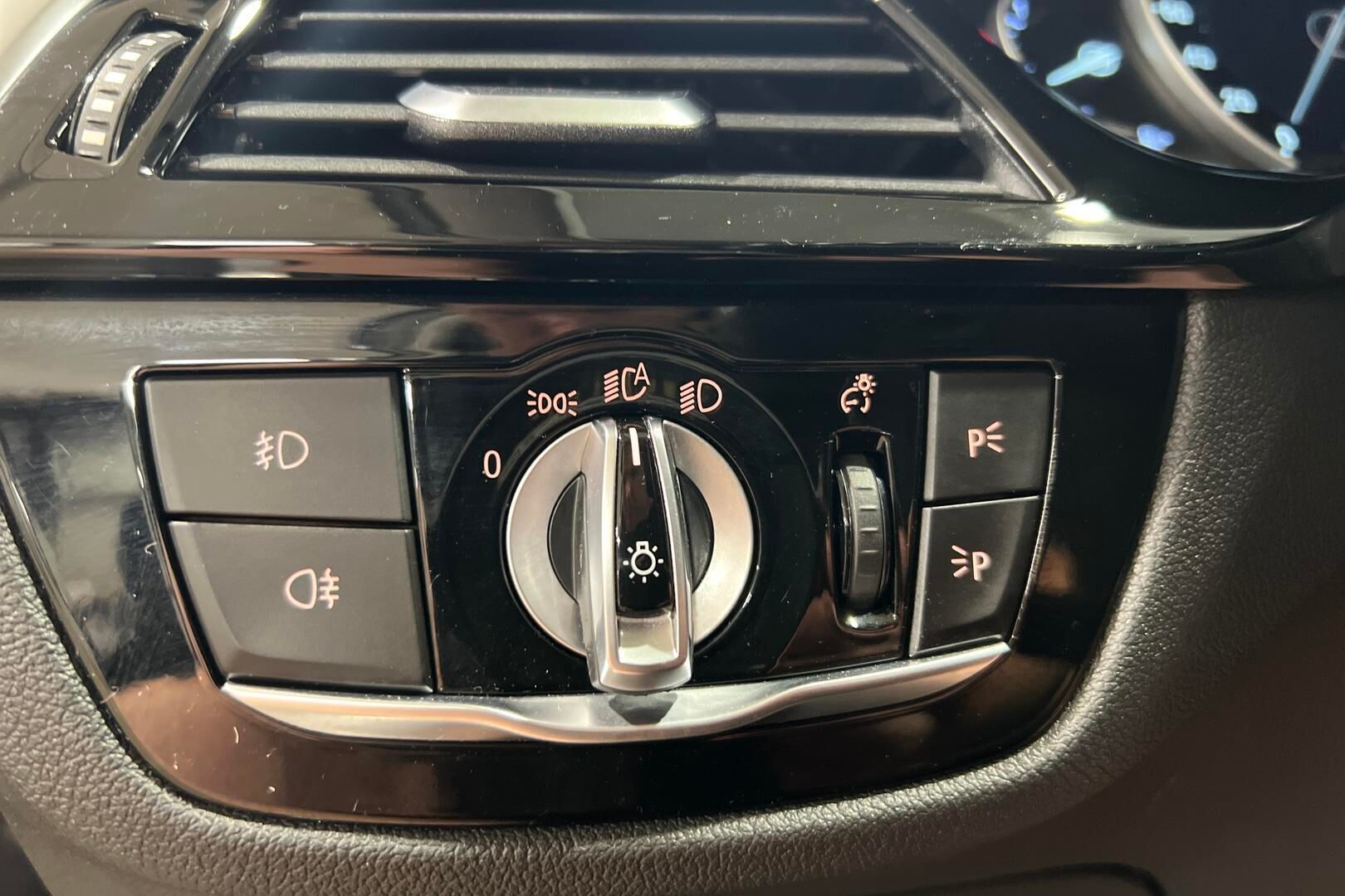 BMW 5-sarja iso kuva 18