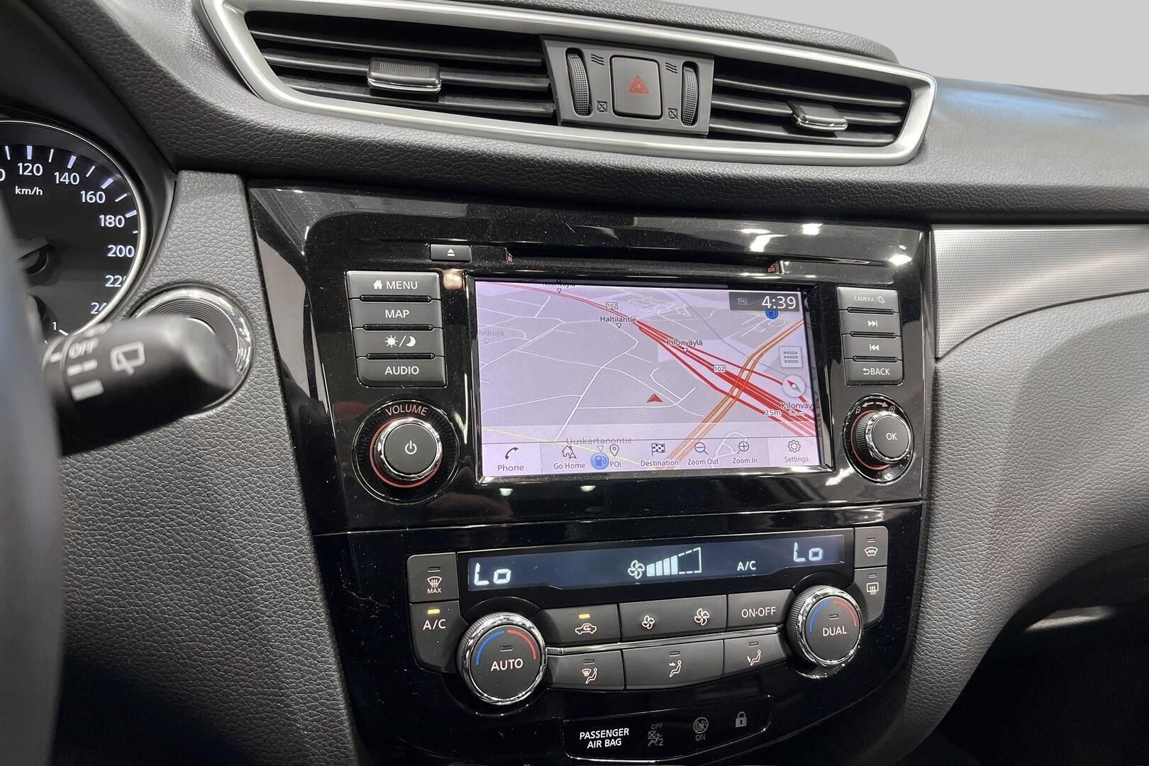 Nissan Qashqai iso kuva 15