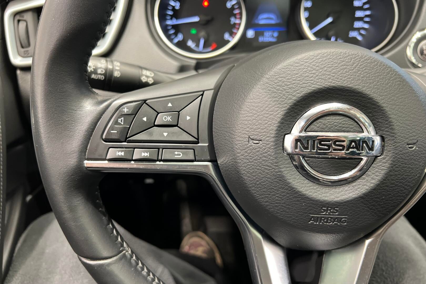 Nissan Qashqai iso kuva 22