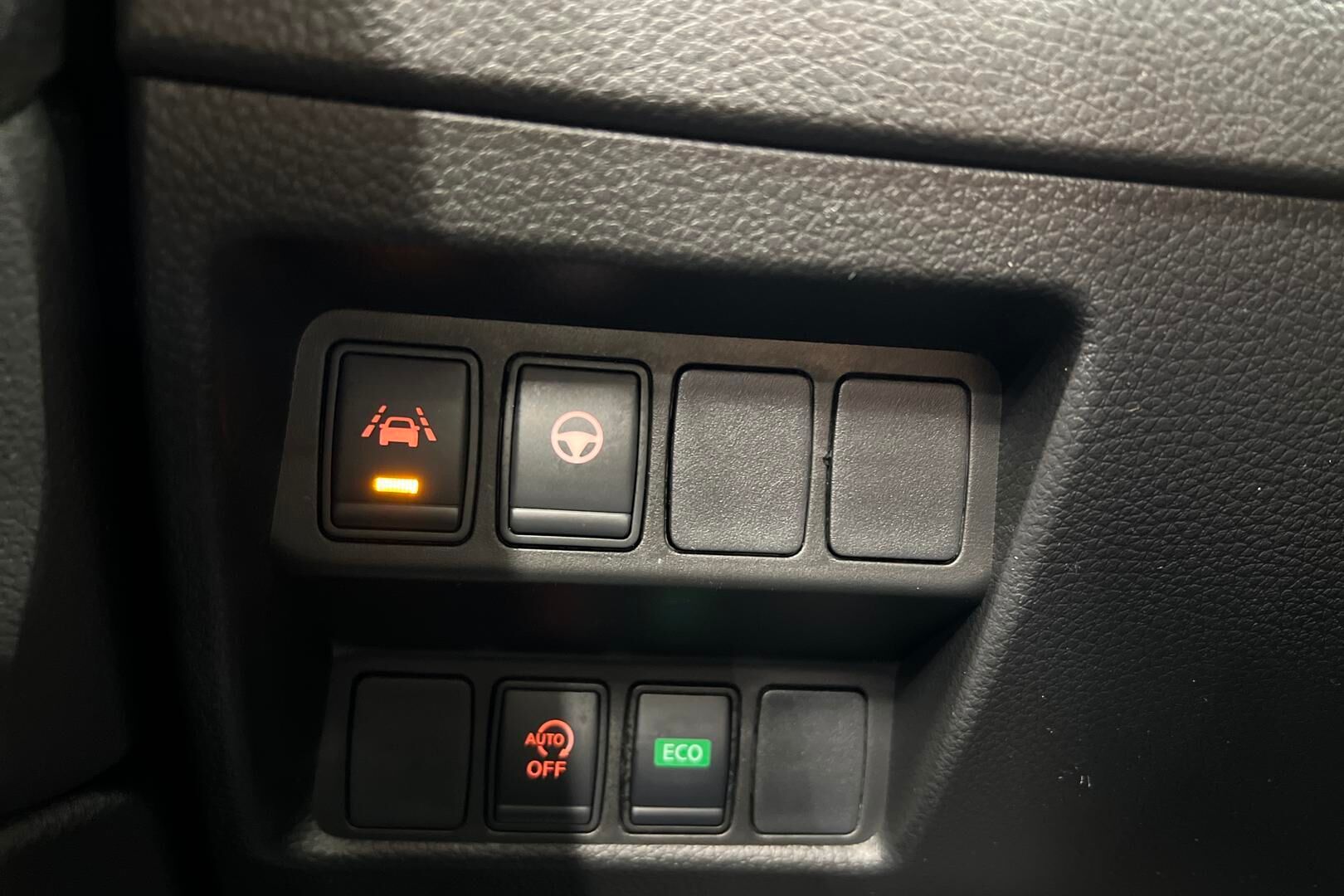 Nissan Qashqai iso kuva 23