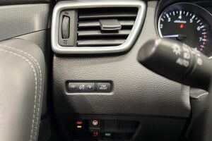 Nissan Qashqai esikatselu 32