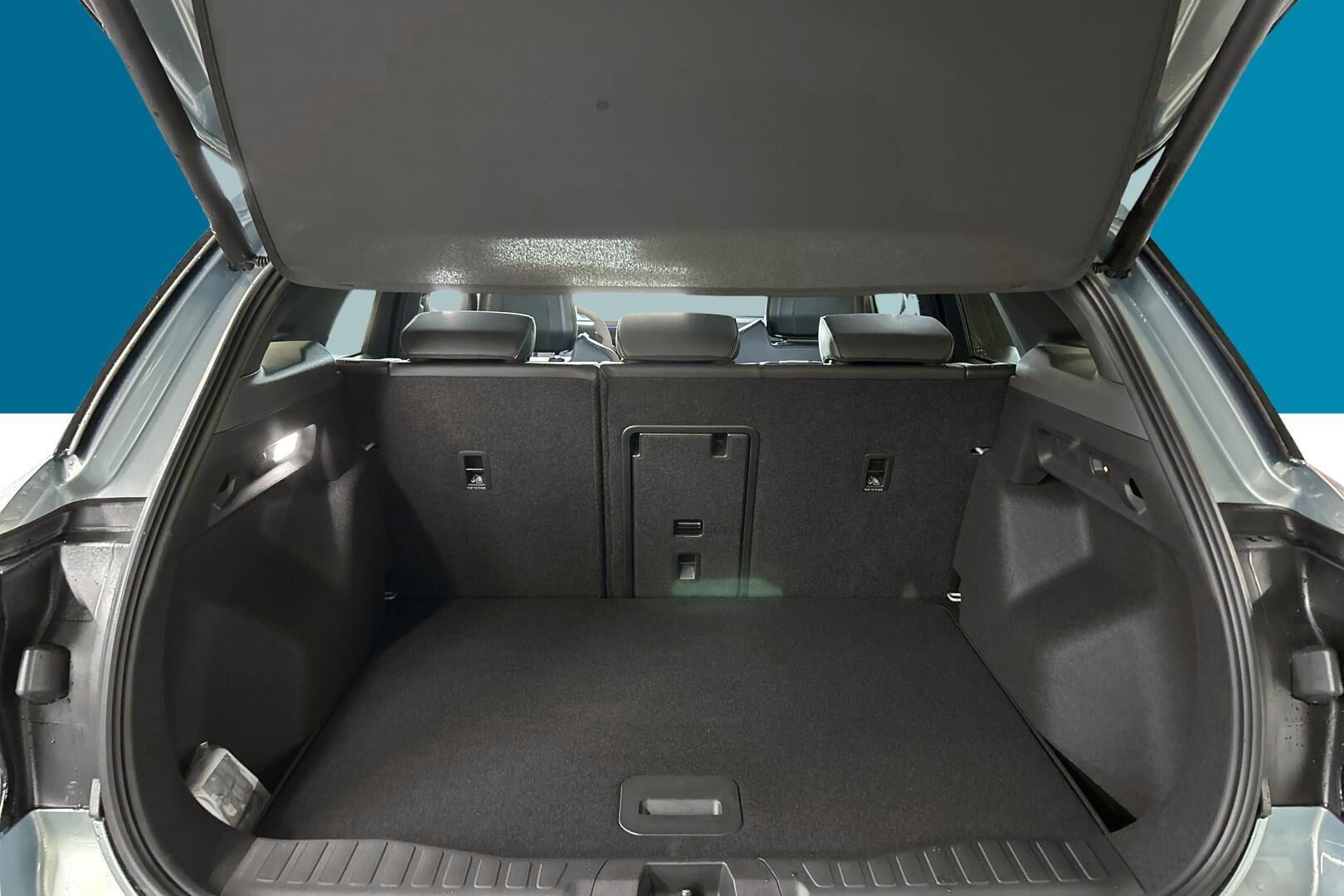 Ford Explorer iso kuva 22