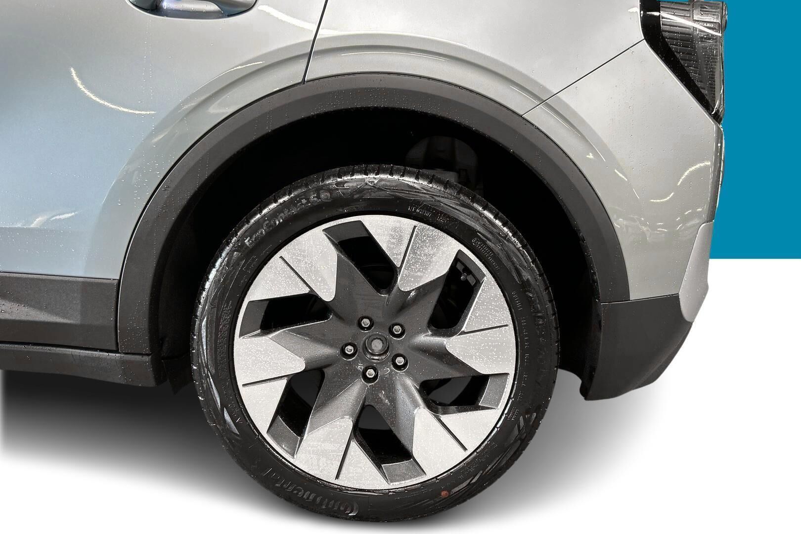 Ford Explorer iso kuva 7