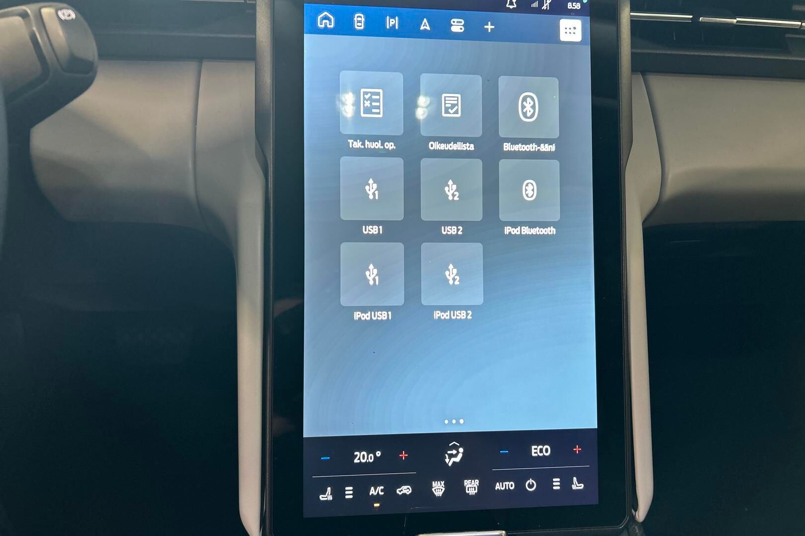 Ford Explorer iso kuva 25