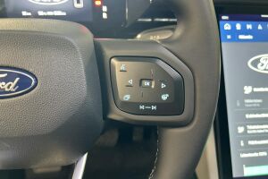 Ford Explorer esikatselu 13