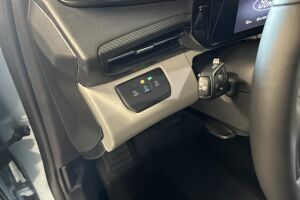 Ford Explorer esikatselu 15