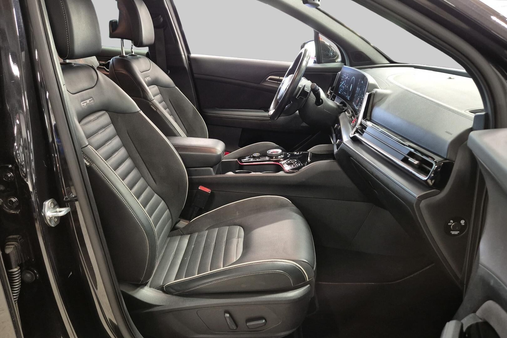 KIA SPORTAGE iso kuva 3