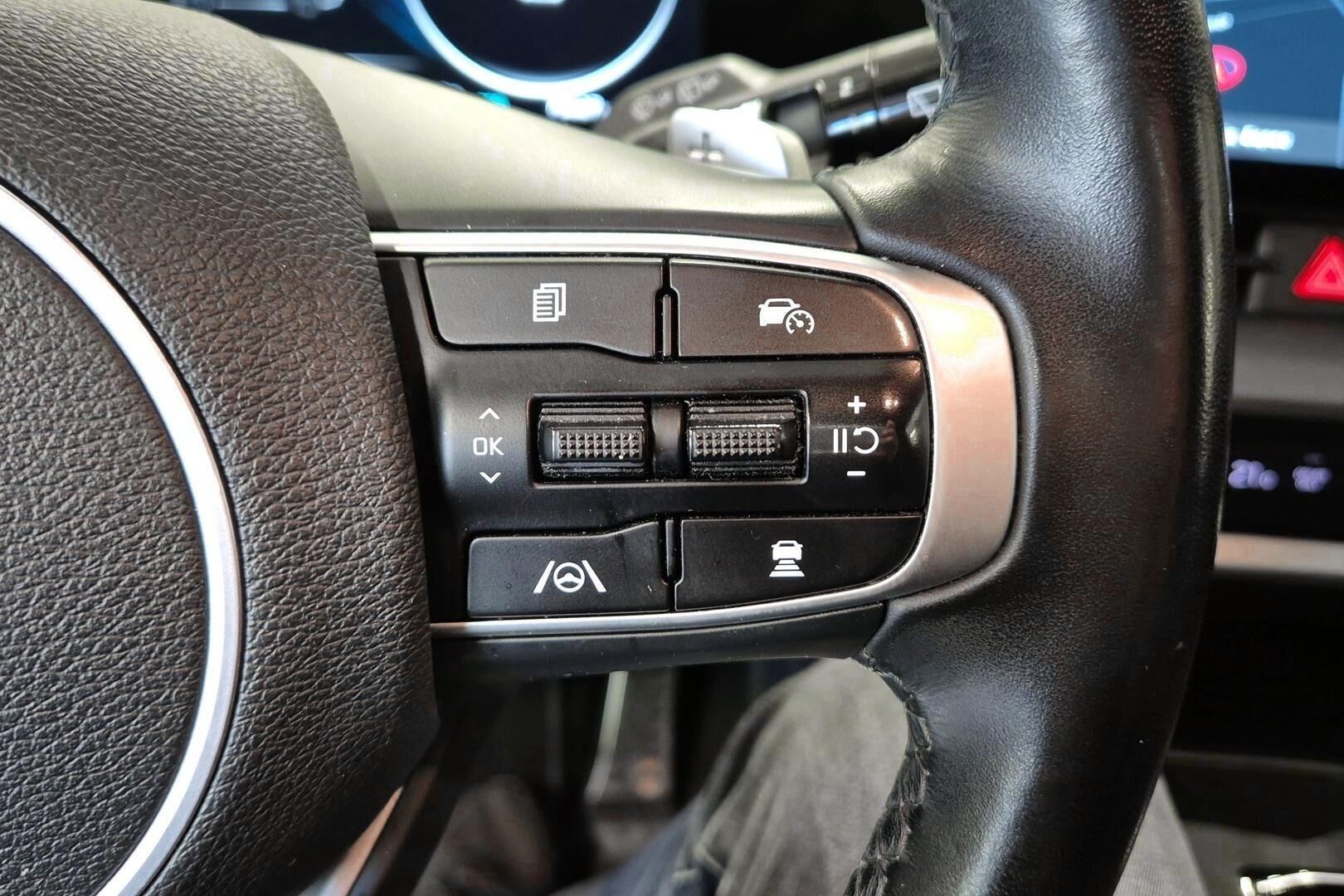 KIA SPORTAGE iso kuva 7