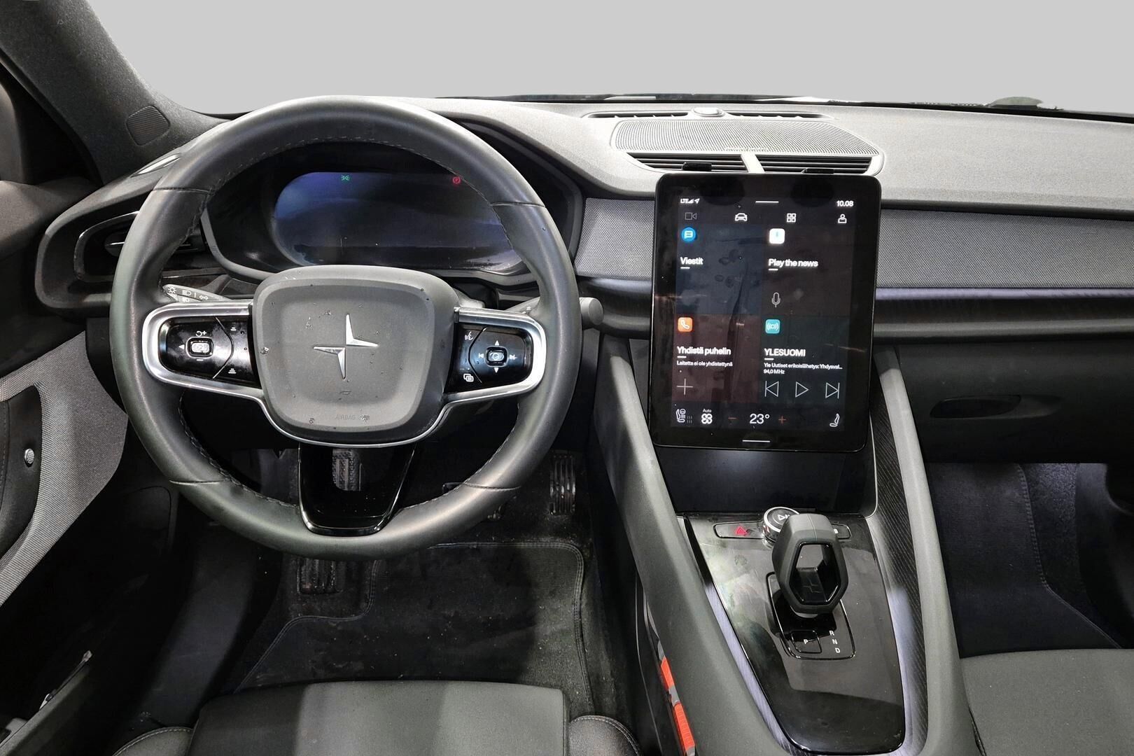 POLESTAR 2 iso kuva 2