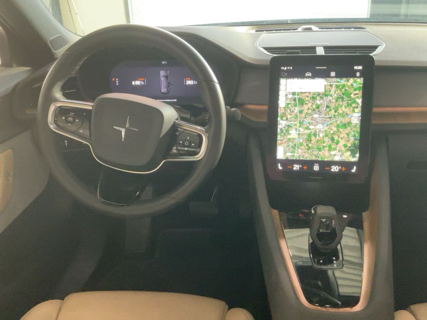 POLESTAR 2 iso kuva 3