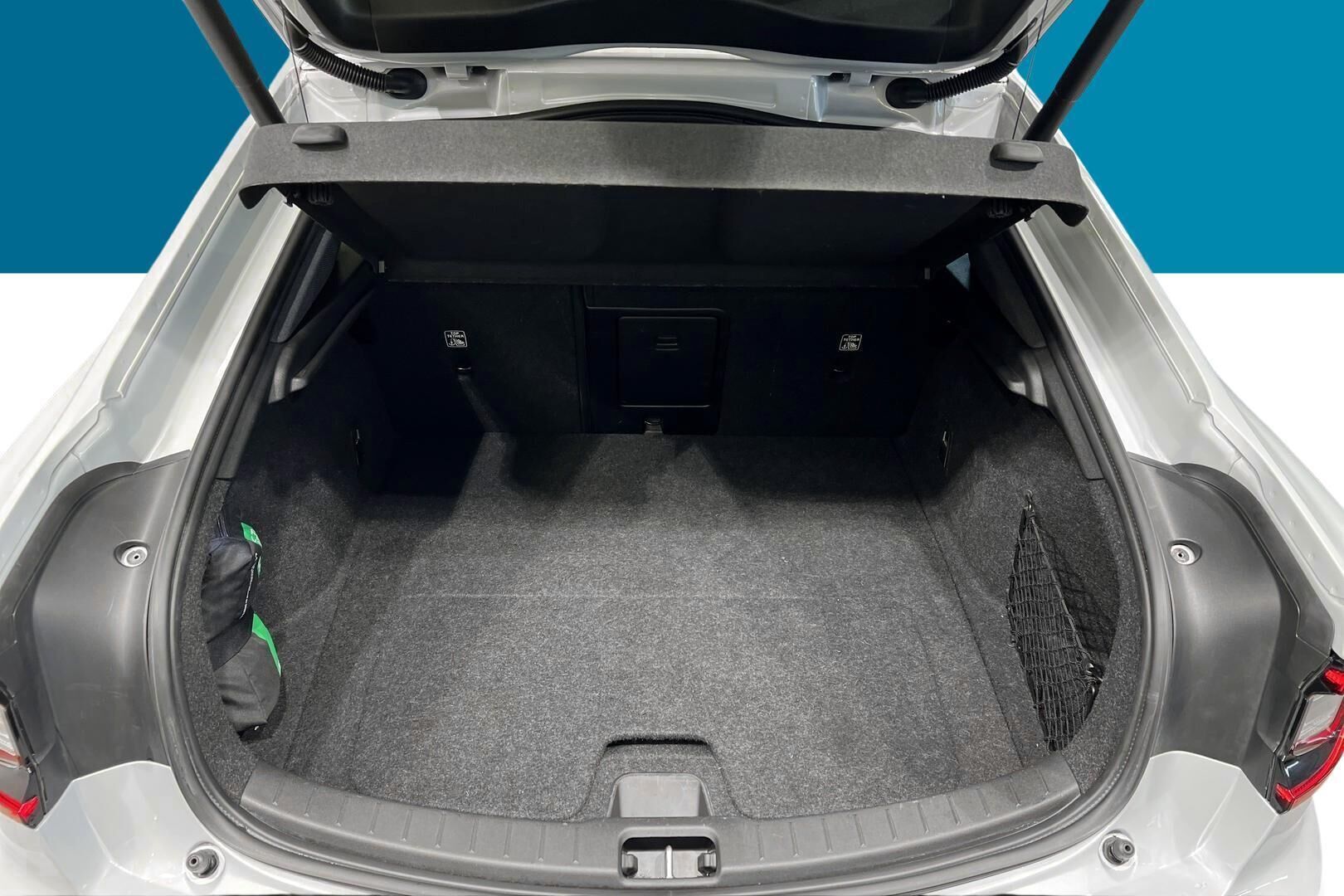 POLESTAR 2 iso kuva 12