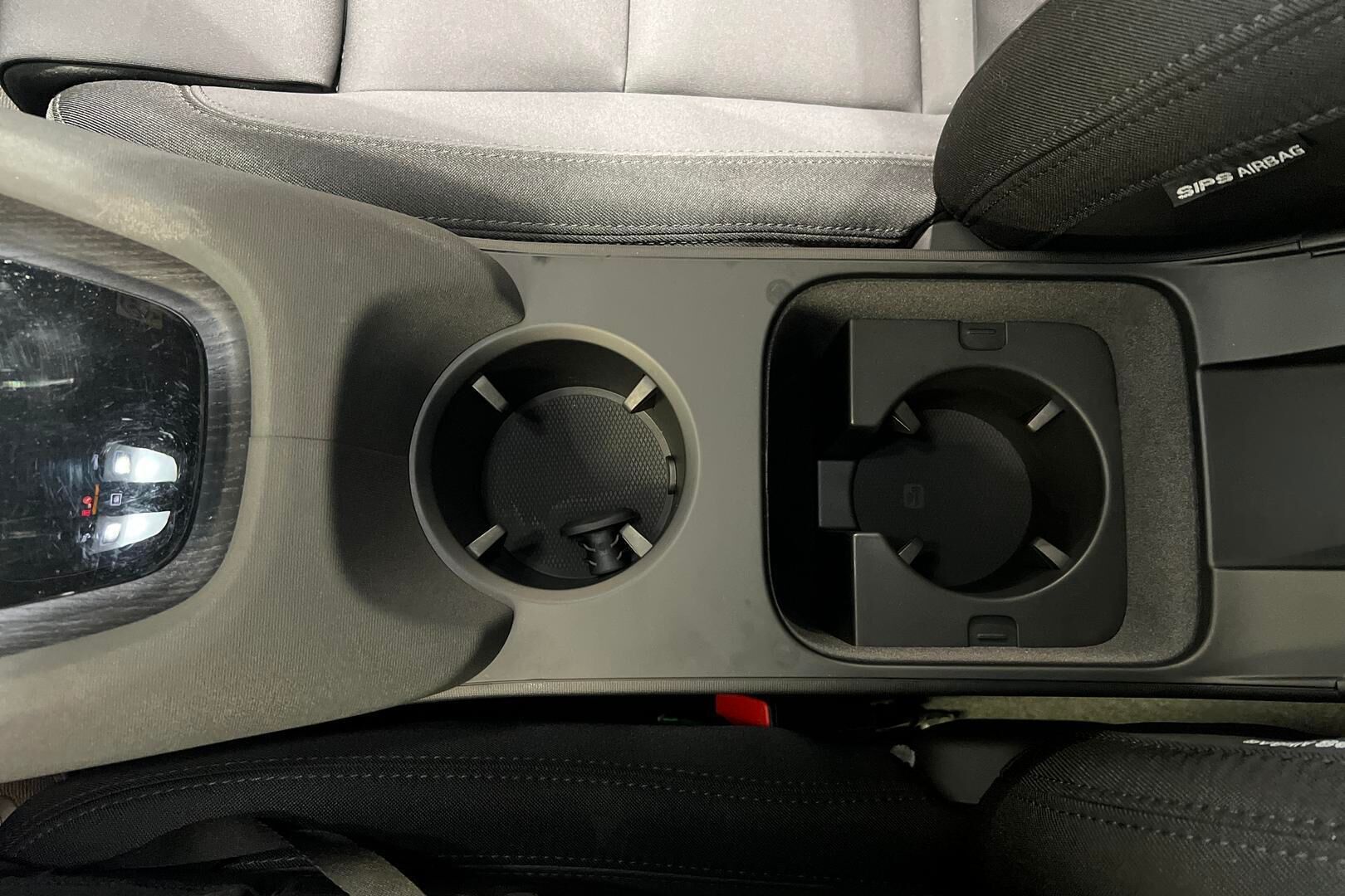 POLESTAR 2 iso kuva 23