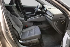 POLESTAR 2 esikatselu 4