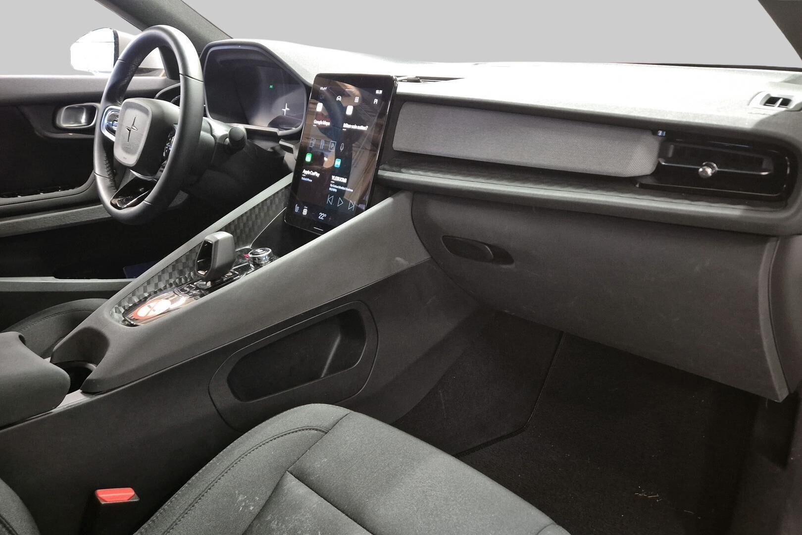 POLESTAR 2 iso kuva 4