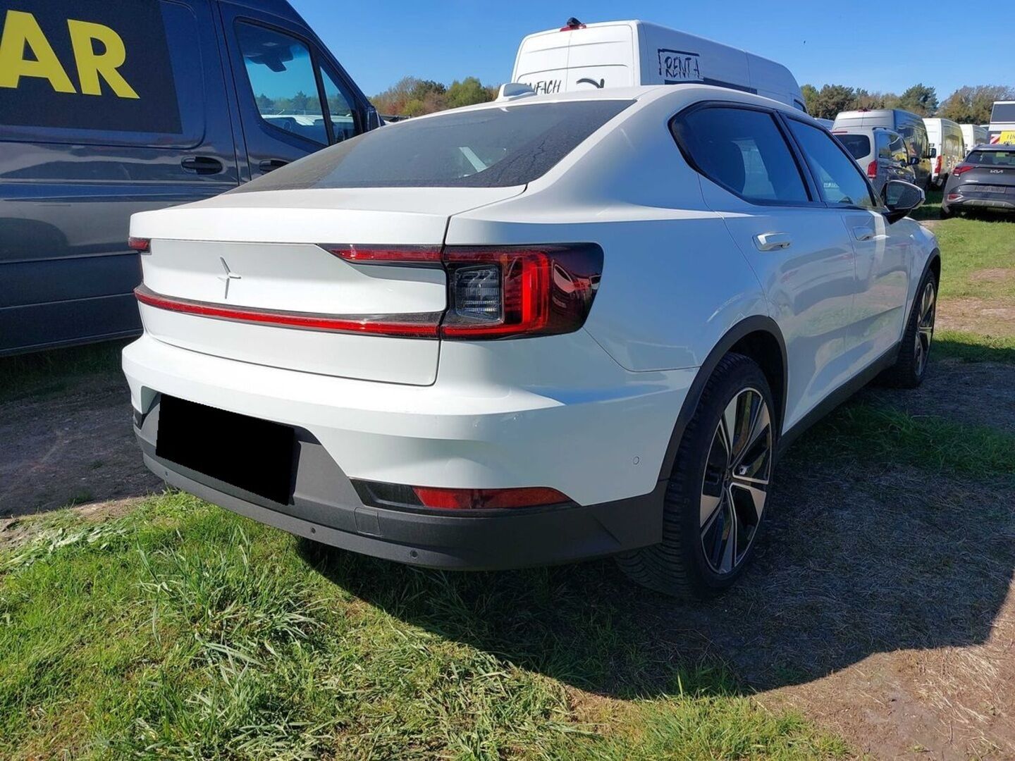 POLESTAR 2 iso kuva 1