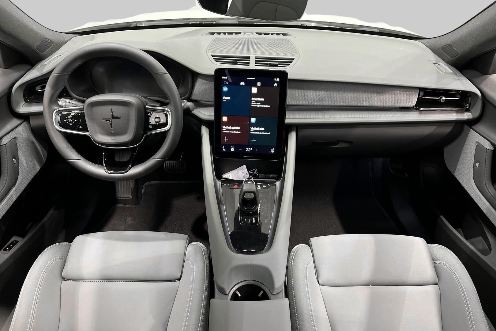 POLESTAR 2 iso kuva 10