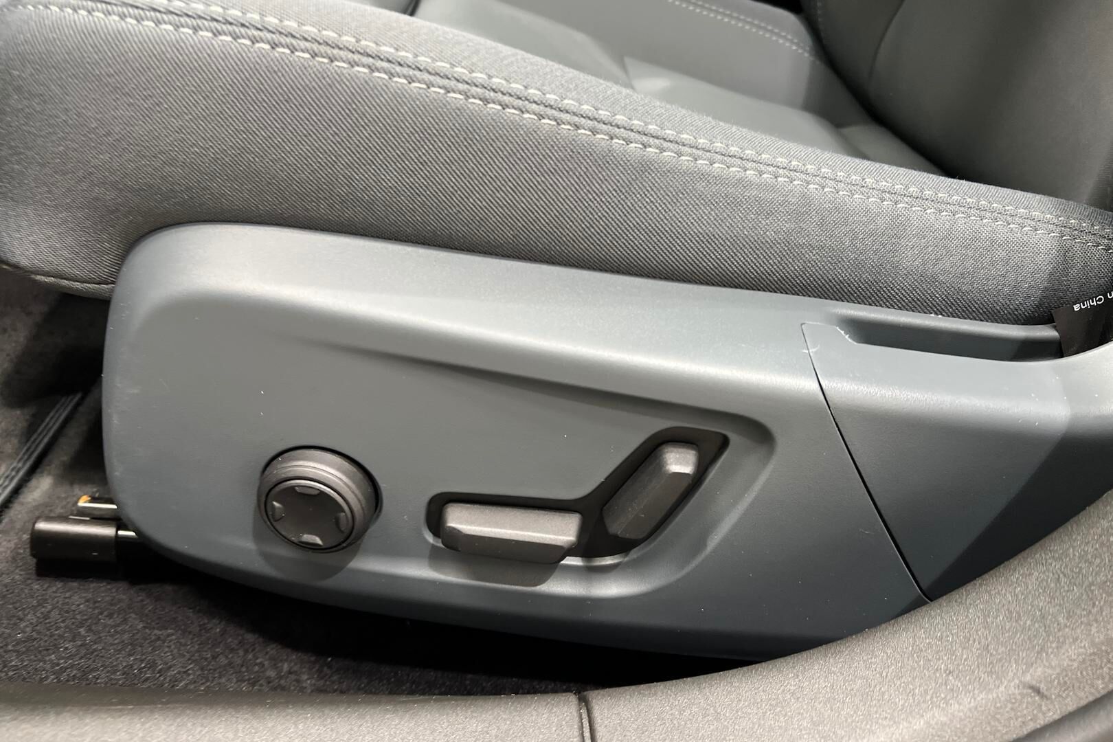 POLESTAR 2 iso kuva 27