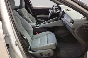 POLESTAR 2 esikatselu 3